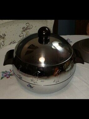 Vintage MCM West Bend Penguin Hot/Cold Server